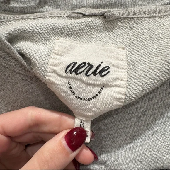 Alumni Embroidered Gray Sweatshirt - Classic Comfort - Picture 3 of 3